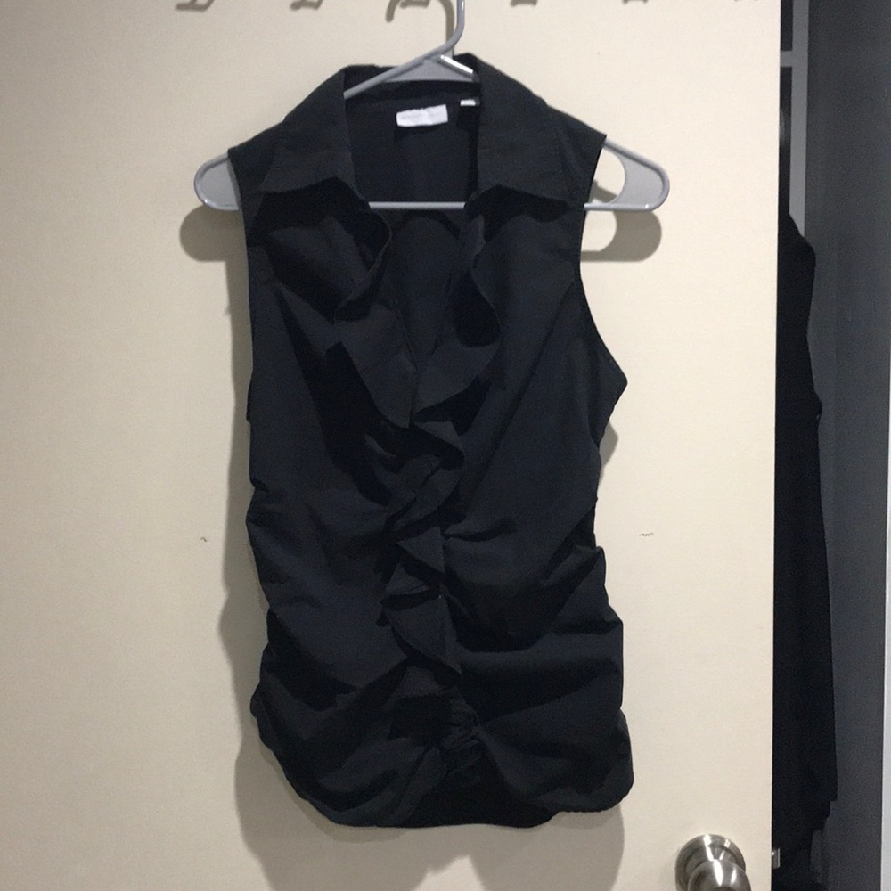NY&C solid black ruffle top